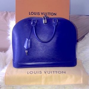 Epi Alma GM rare Louis Vuitton